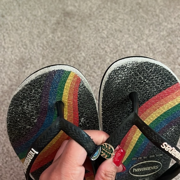 “Havaianas: Rainbow Flipflops size 6” - Picture 3 of 5